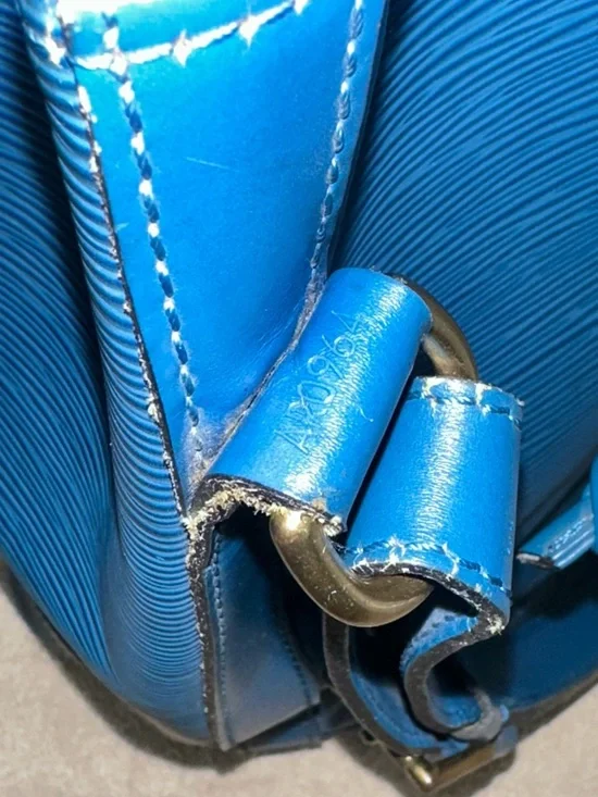 Authentic Vintage Louis Vuitton Noe Blue Epi Leather Drawstring Shoulder Bag - Picture 5 of 15